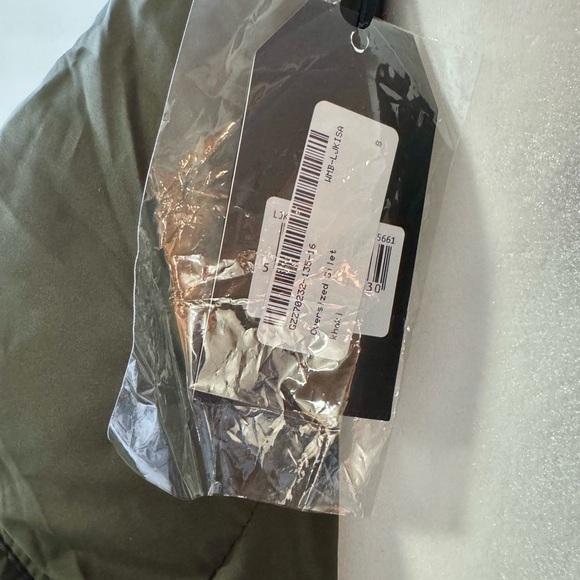 NWT Brave Soul Olive Puffer Vest XS – Oversized Fit, High Neck, Sold Out Online - Picture 6 of 6